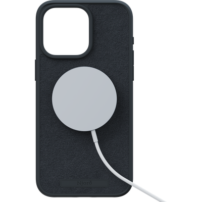 Njord Collections Suede Comfort+ Hoesje geschikt voor iPhone 15 Pro Max - 2M valbescherming - Gerecycled / Duurzaam materiaal - Zwart