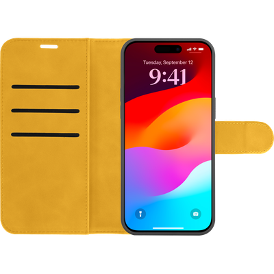 Cazy Uitneembaar Wallet Hoesje voor iPhone 15 Pro Max - Magfit 2-in-1 Hoesje met Pasvakjes - Geel