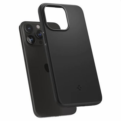 Spigen Hoesje geschikt voor iPhone 15 Pro Max - Thin Fit - Zwart