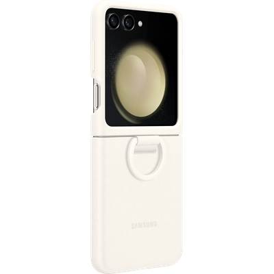 Hoesje geschikt voor Samsung Galaxy Z Flip5 - Samsung Silicone Cover met Ring - Cream